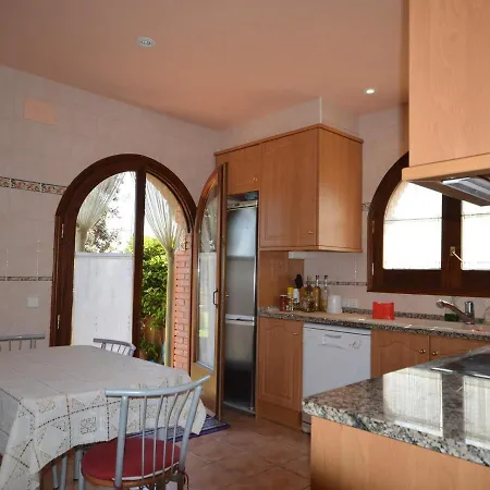 Casa Con Piscina Privada, Jardin, Barbacoa, Wifi Y Despacho En Costa Brava - Es-89-83 * Ventallo